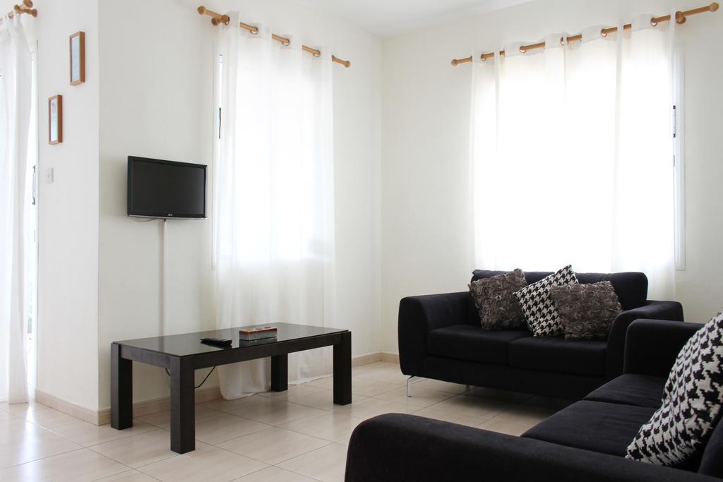 Constantia Gardens Apartments Paphos Exteriör bild